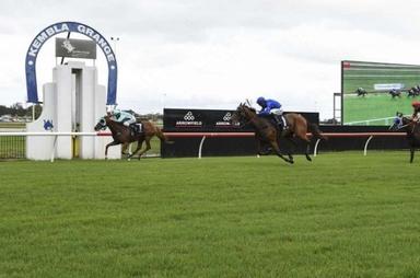 Kembla Grange-Finish 